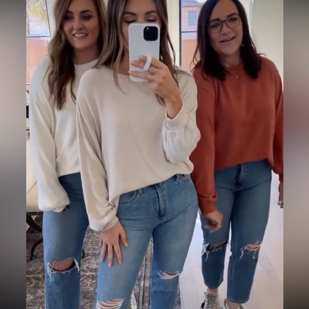 Pink Lily x Daryl- Ann Denner Brushed Rust Ribbed Trim sweater- size large